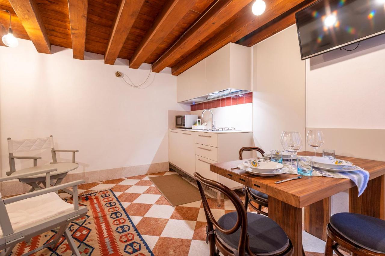 San Silvestro House Lägenhet Venedig Exteriör bild